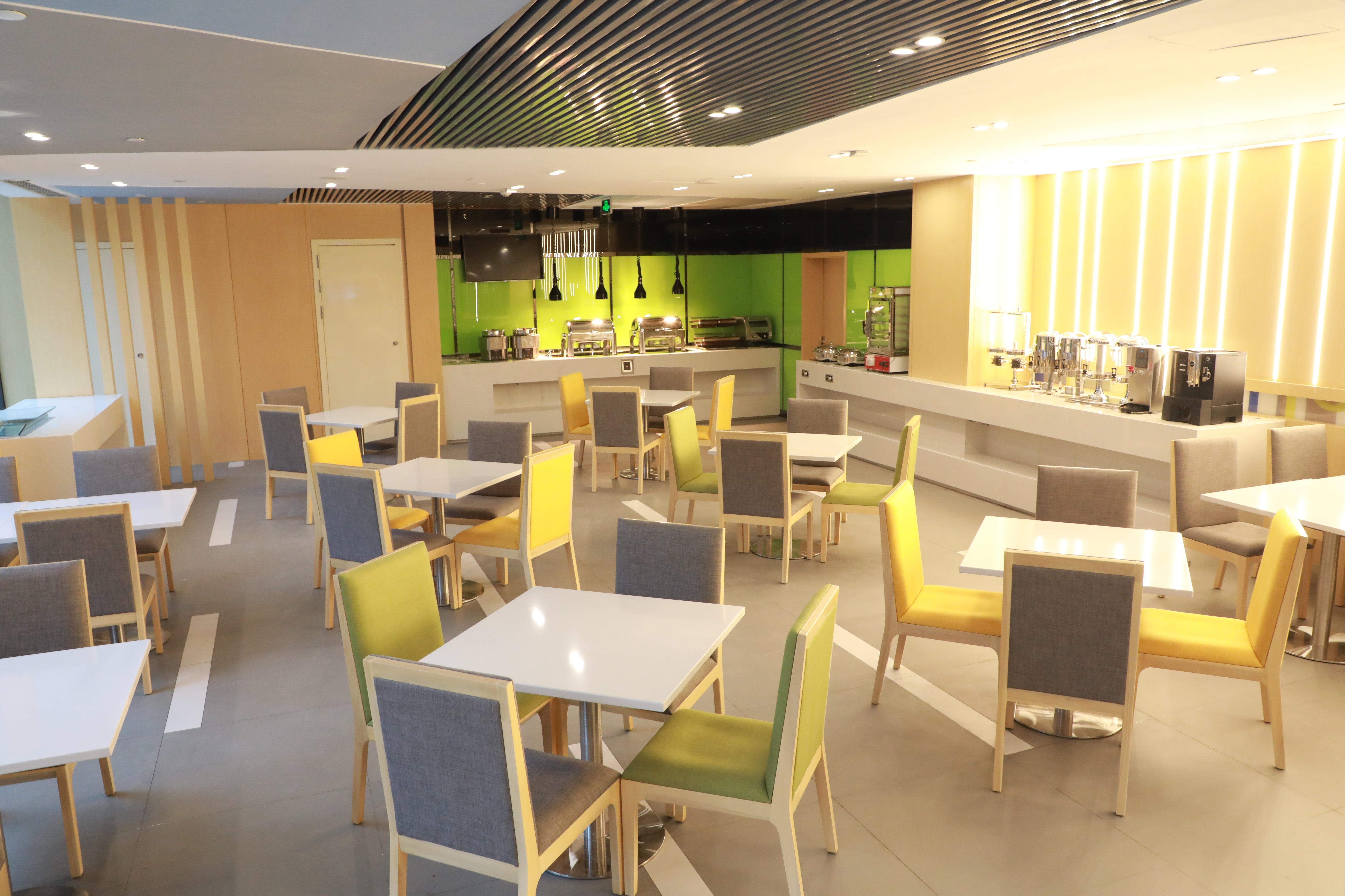 Holiday Inn Express Shijiazhuang Heping, an IHG Hotel Bagian luar foto