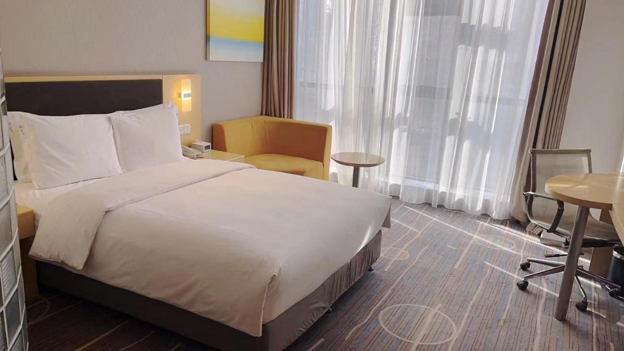 Holiday Inn Express Shijiazhuang Heping, an IHG Hotel Bagian luar foto