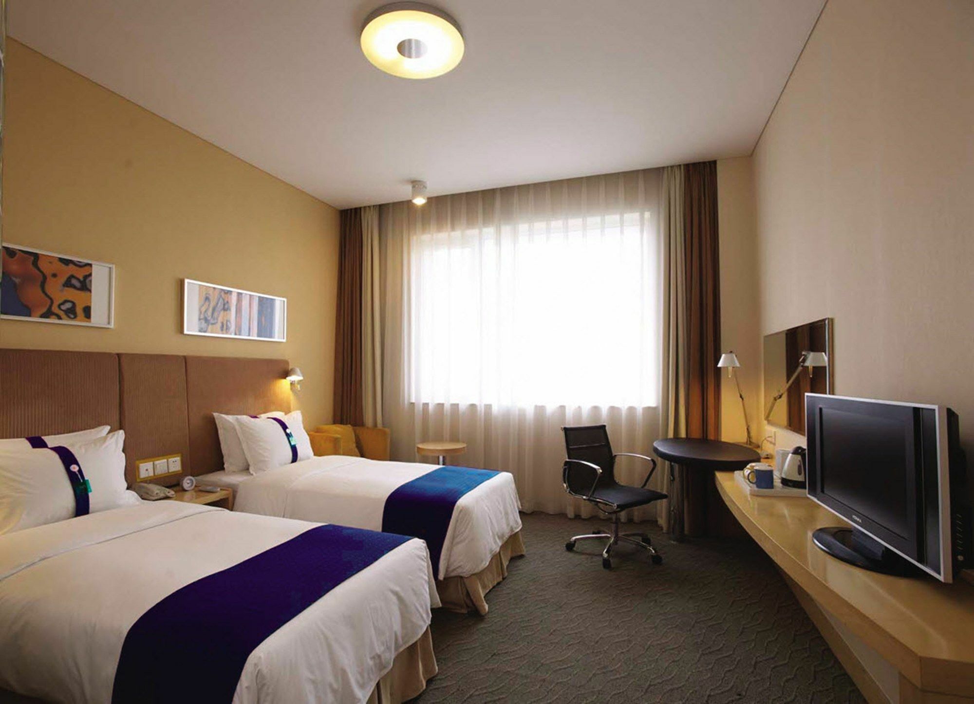 Holiday Inn Express Shijiazhuang Heping, an IHG Hotel Bagian luar foto